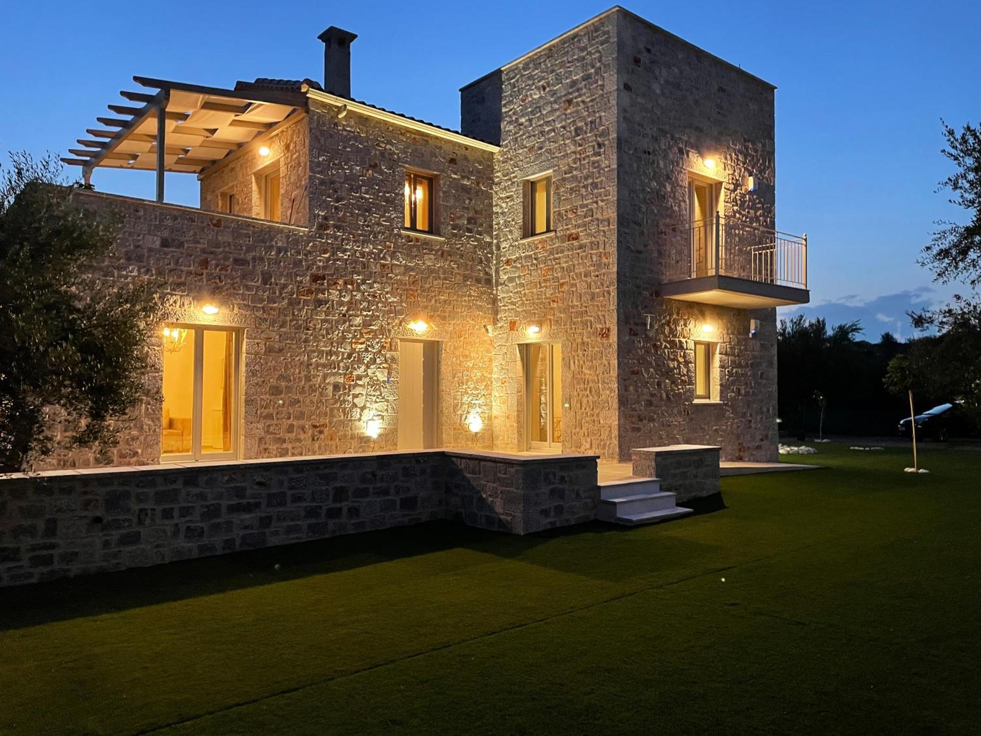 Efmar Exclusive Residences Gythio Bagian luar foto