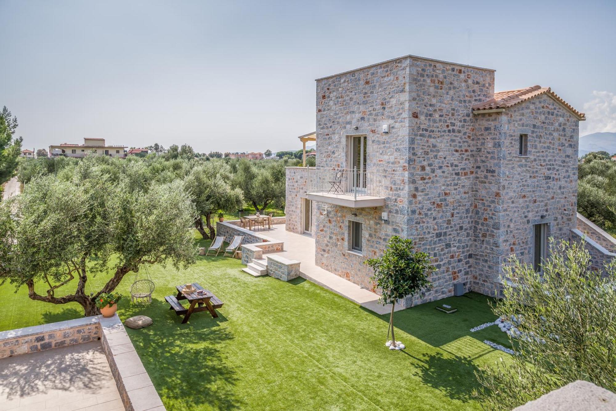 Efmar Exclusive Residences Gythio Bagian luar foto
